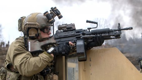 Flyweight Assault Machine Gun (FAMG)
