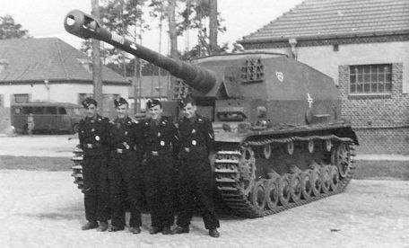 10.5cm K gepanzerte Selbstfahrlafette IVa (Dicker Max)