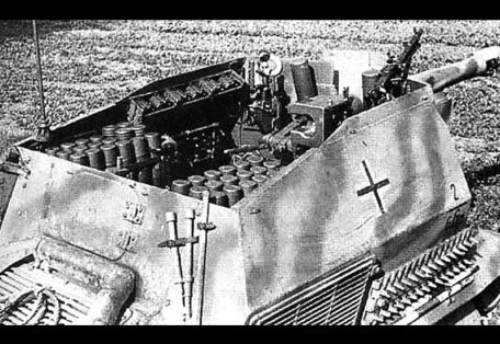 10.5cm leFH 16 auf Geschuetzwagen FCM (SELF-PROPELLED ARTILLERY, WORLD WAR 2) 10.5cm leFH 16 auf Geschuetzwagen FCM