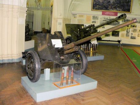 45mm Model 1942 (M-42)