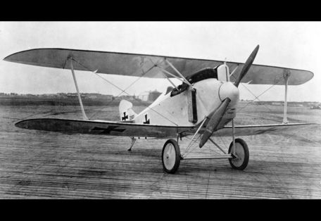 AEG PE (Panzer Einsitzer)