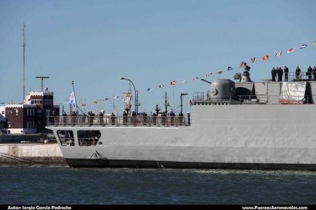 ARA Sarandi (D-13)