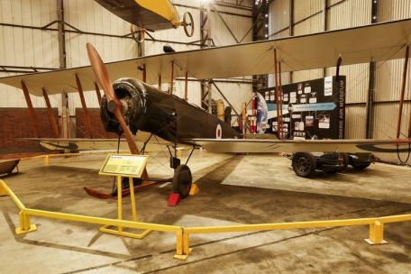 Avro 504 (WORLD WAR 1) Avro 504