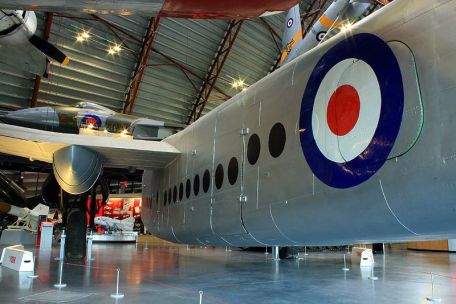 Avro York (Type 685) (BERLIN AIRLIFT, COLD WAR, WORLD WAR 2) Avro York (Type 685)