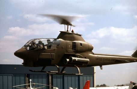 Bell AH-1 HueyCobra / Cobra (1982 LEBANON WAR, COLD WAR, GULF WAR, MODERN AIRCRAFT, VIETNAM WAR) Bell AH-1 HueyCobra / Cobra