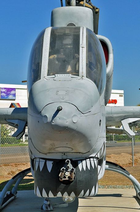 Bell AH-1J SeaCobra (COLD WAR, GULF WAR, VIETNAM WAR) Bell AH-1J SeaCobra