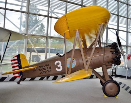 Boeing F4B / P-12