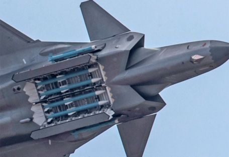 Chengdu (AVIC) J-20 (Black Eagle) (5TH GENERATION, MODERN AIRCRAFT) Chengdu (AVIC) J-20 (Black Eagle)