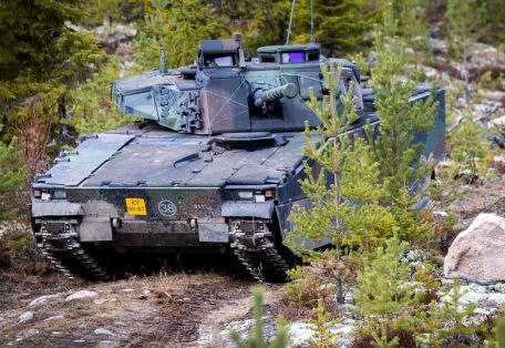 Combat Vehicle 90 / Stridsfordon 90 (CV90 / Strf 90