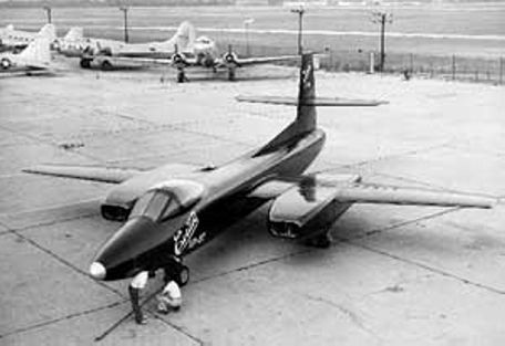 Curtiss P-304