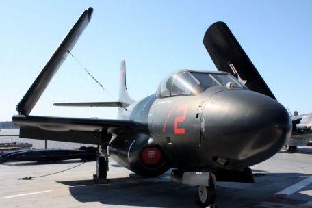 Douglas F3D / F-10 Skyknight (COLD WAR, CUBAN MISSILE CRISIS, KOREAN WAR, VIETNAM WAR) Douglas F3D / F-10 Skyknight