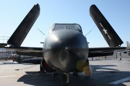 Douglas F3D / F-10 Skyknight (COLD WAR, CUBAN MISSILE CRISIS, KOREAN WAR, VIETNAM WAR) Douglas F3D / F-10 Skyknight