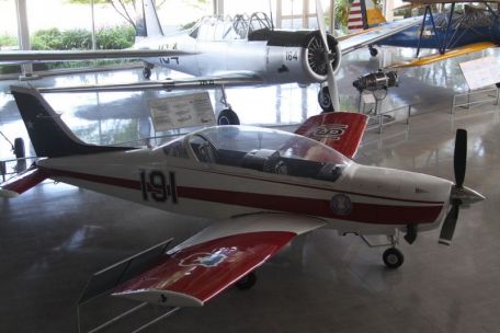 ENAER T-35 Pillan (Volcano)