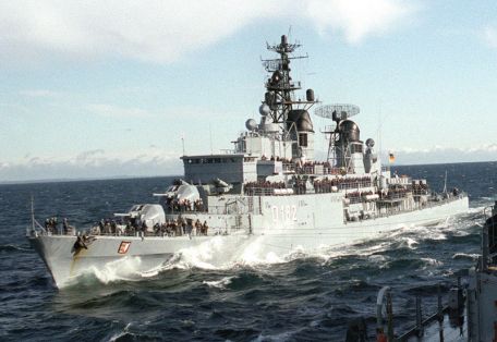 FGS Schleswig-Holstein (D182) (COLD WAR) FGS Schleswig-Holstein (D182)