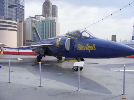 Grumman F11F / F-11 Tiger