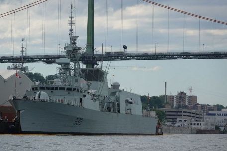 HMCS Halifax (FFH-330)
