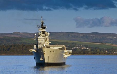 HMS Ark Royal (R07)