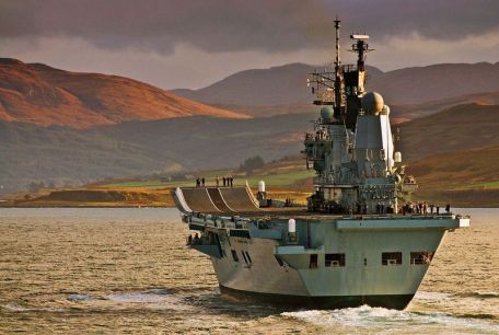 HMS Ark Royal (R07)