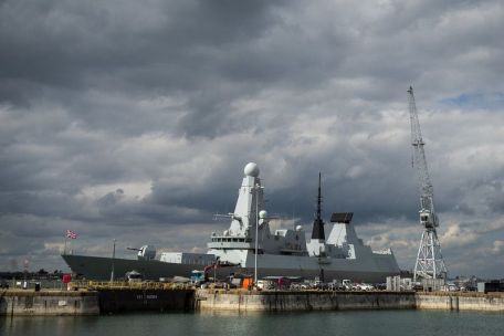 HMS Daring (D32)