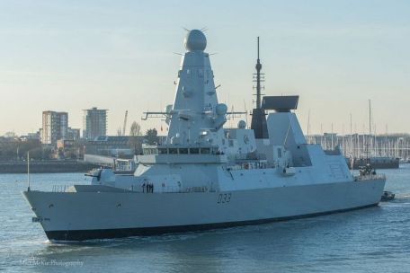 HMS Dauntless (D33)