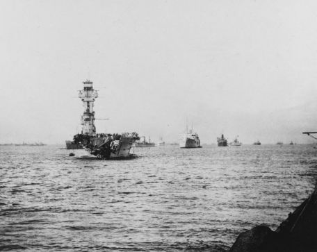HMS Hermes (95) (WORLD WAR 1, WORLD WAR 2) HMS Hermes (95)
