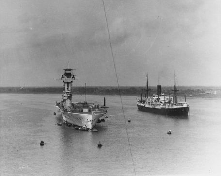 HMS Hermes (95) (WORLD WAR 1, WORLD WAR 2) HMS Hermes (95)