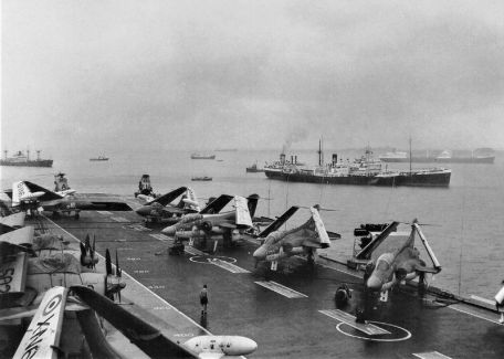 HMS Victorious (R38) (COLD WAR, WORLD WAR 2) HMS Victorious (R38)