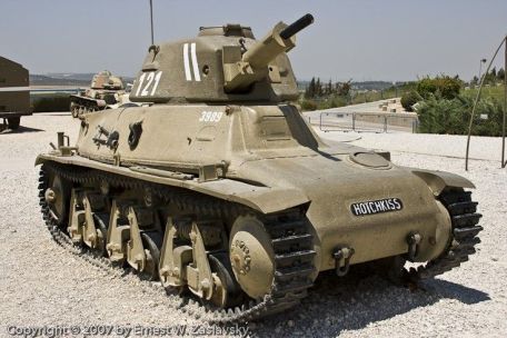 Hotchkiss H35 (ARAB-ISRAELI WAR, COLD WAR, WORLD WAR 2) Hotchkiss H35