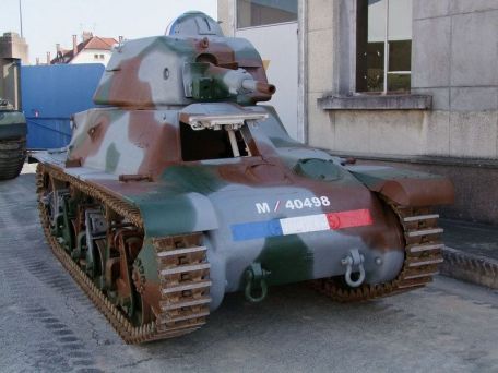 Hotchkiss H39 (ARAB-ISRAELI WAR, COLD WAR, WINTER WAR, WORLD WAR 2) Hotchkiss H39