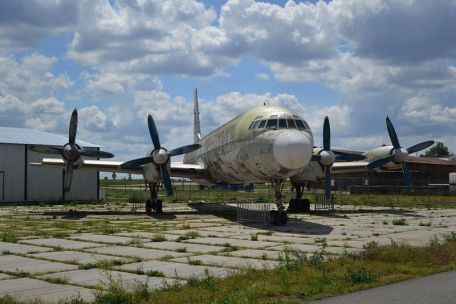 Ilyushin IL-18 (Coot)