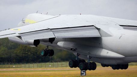 Ilyushin IL-76 (Candid) (COLD WAR, GULF WAR, MODERN AIRCRAFT, SOVIET-AFGHAN WAR) Ilyushin IL-76 (Candid)