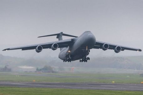 Lockheed C-5 Galaxy (COLD WAR, GULF WAR, MODERN AIRCRAFT, VIETNAM WAR) Lockheed C-5 Galaxy