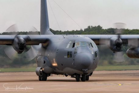 Lockheed MC-130P Combat Shadow (COLD WAR, MODERN AIRCRAFT) Lockheed MC-130P Combat Shadow