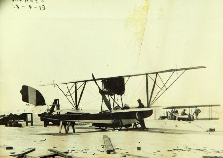 Macchi M.5