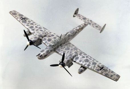 Messerschmitt Bf 110 Zerstorer (Destroyer) (BATTLE OF BRITAIN, WORLD WAR 2) Messerschmitt Bf 110 Zerstorer (Destroyer)