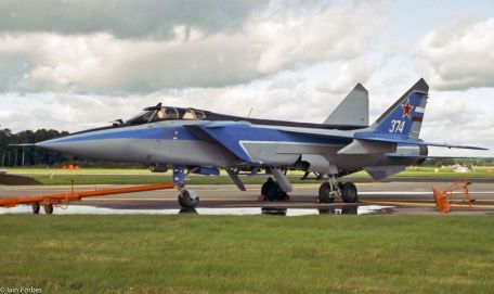 Mikoyan MiG-31 (Foxhound)