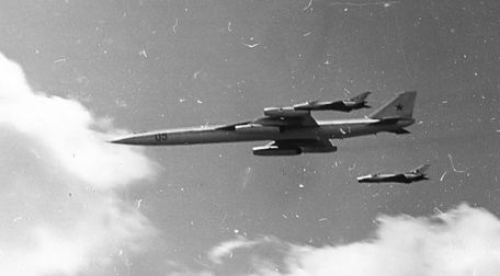 Myasishchev M-50 / M-52 (Bounder) (COLD WAR, X-PLANE) Myasishchev M-50 / M-52 (Bounder)