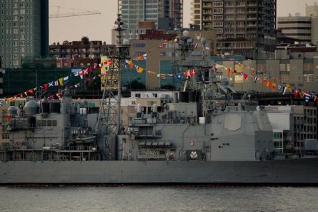 USS Chancellorsville (CG-62) (COLD WAR, MODERN NAVY) USS Chancellorsville (CG-62)
