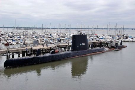 USS Clamagore (SS-343)