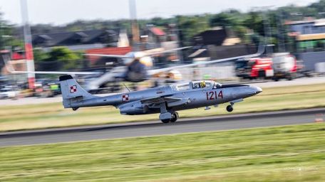 PZL TS-11 Iskra (COLD WAR) PZL TS-11 Iskra