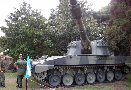TAMSE VCA 155 (Vehiculo de Combate de Artilleria de 155mm)