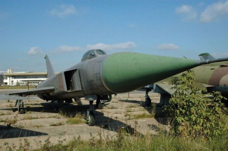 Sukhoi Su-15 (Flagon)