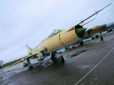Sukhoi Su-20 (Fitter-C) (COLD WAR, GULF WAR, MODERN AIRCRAFT) Sukhoi Su-20 (Fitter-C)