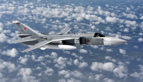 Sukhoi Su-24 (Fencer) (COLD WAR, GULF WAR, IRAN-IRAQ WAR, MODERN AIRCRAFT, SOVIET-AFGHAN WAR, WARSAW PACT) Sukhoi Su-24 (Fencer)