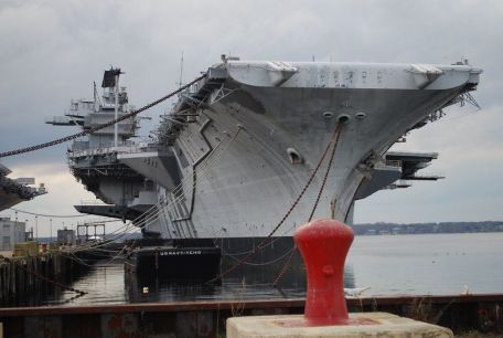 USS Saratoga (CV-60)