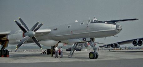 Tupolev Tu-142 (Bear)