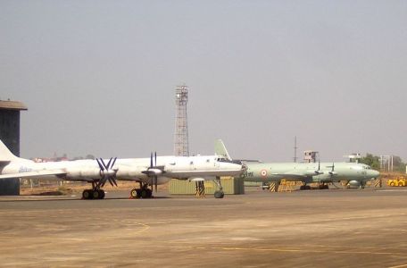 Tupolev Tu-142 (Bear)