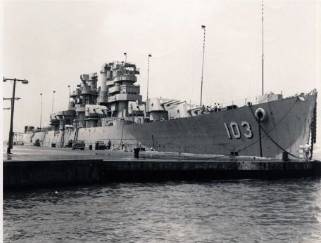 USS Wilkes-Barre (CL-103) (COLD WAR, WORLD WAR 2) USS Wilkes-Barre (CL-103)