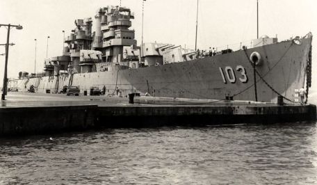 USS Wilkes-Barre (CL-103) (COLD WAR, WORLD WAR 2) USS Wilkes-Barre (CL-103)