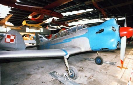 Yakovlev Yak-18 (Max) (COLD WAR, KOREAN WAR) Yakovlev Yak-18 (Max)